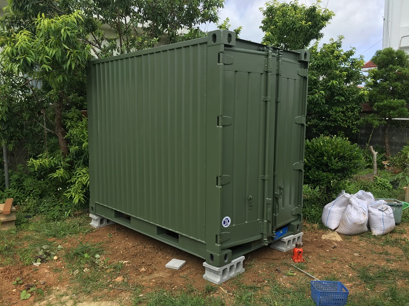 読谷村 8ﾌｨｰﾄ全塗装ｺﾝﾃﾅの画像