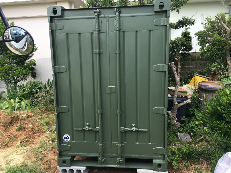 読谷村 8ﾌｨｰﾄ全塗装ｺﾝﾃﾅの画像