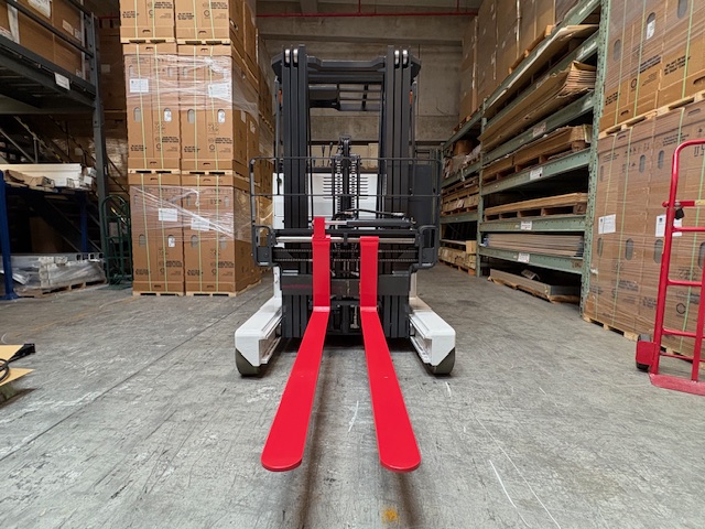 【新車販売】NICHIYU PLATTER 1.5tリーチタイプフォークリフトの画像