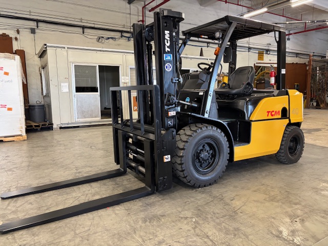 【新車販売】TCM ４t フォークリフトの画像