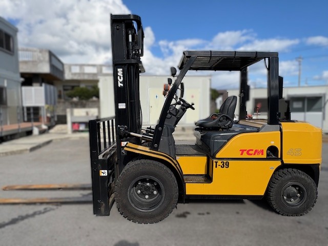 TCM 4.5t フォークリフト【リース可】の画像
