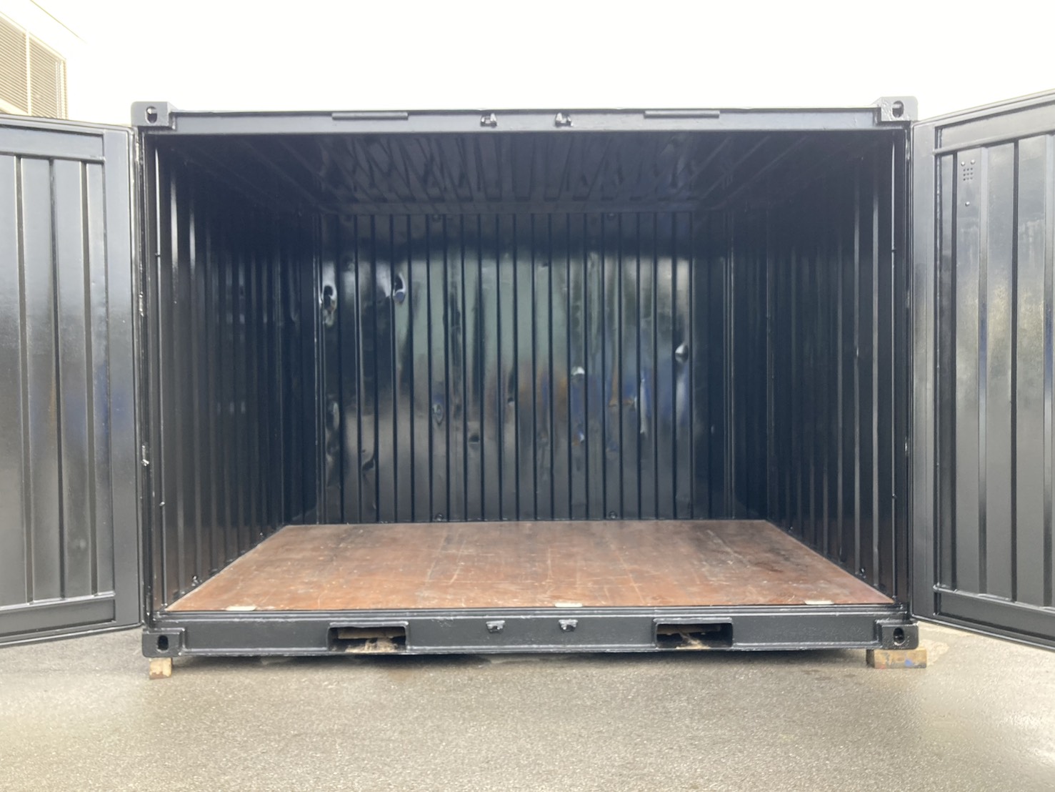 北谷町 12feet,8feetコンテナ【中古】の画像